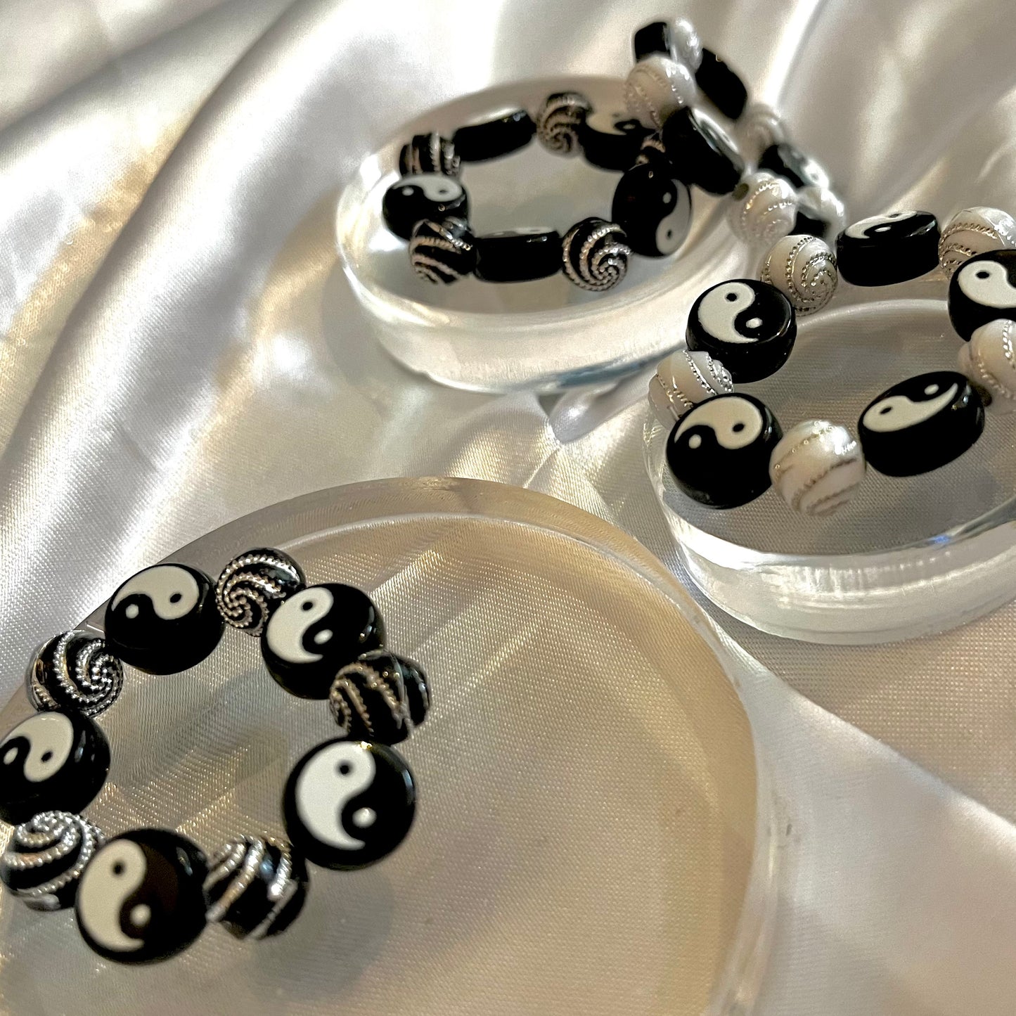 Yin and Yang Sparkle Fidget Ring